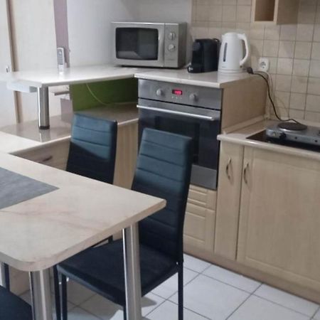 Levendula Apartment Бекесксаба Екстериор снимка