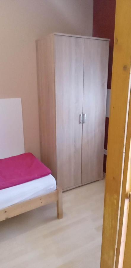 Levendula Apartment Бекесксаба Екстериор снимка