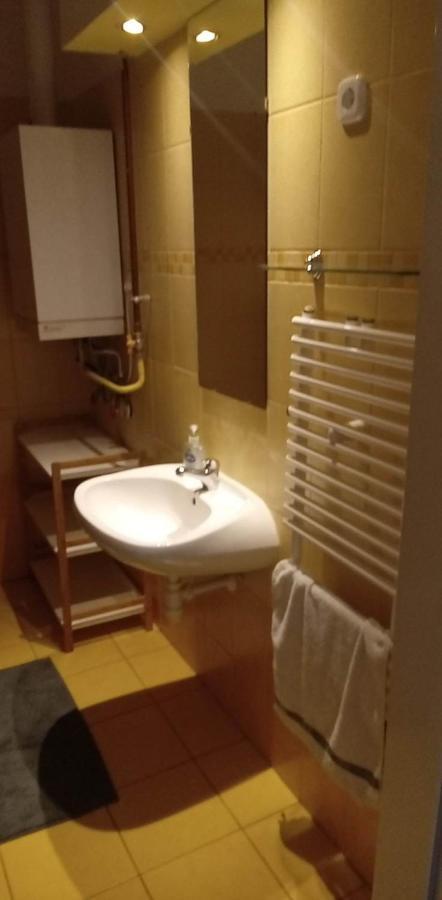Levendula Apartment Бекесксаба Екстериор снимка